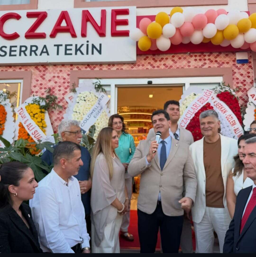 Serra Tekin Babasının İzinde: Bodrum’da Kendi Eczanesini Açtı 4